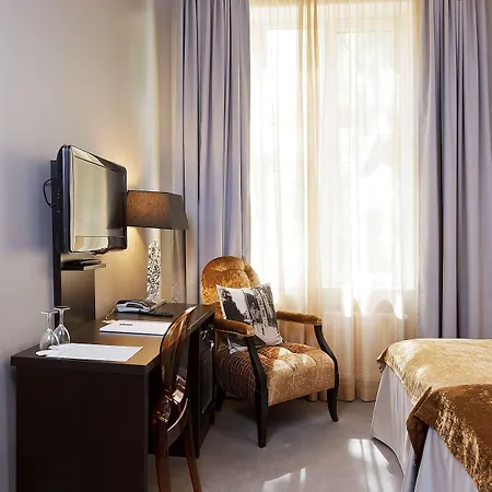 Отель Saga Oslo, Worldhotels Crafted 4*